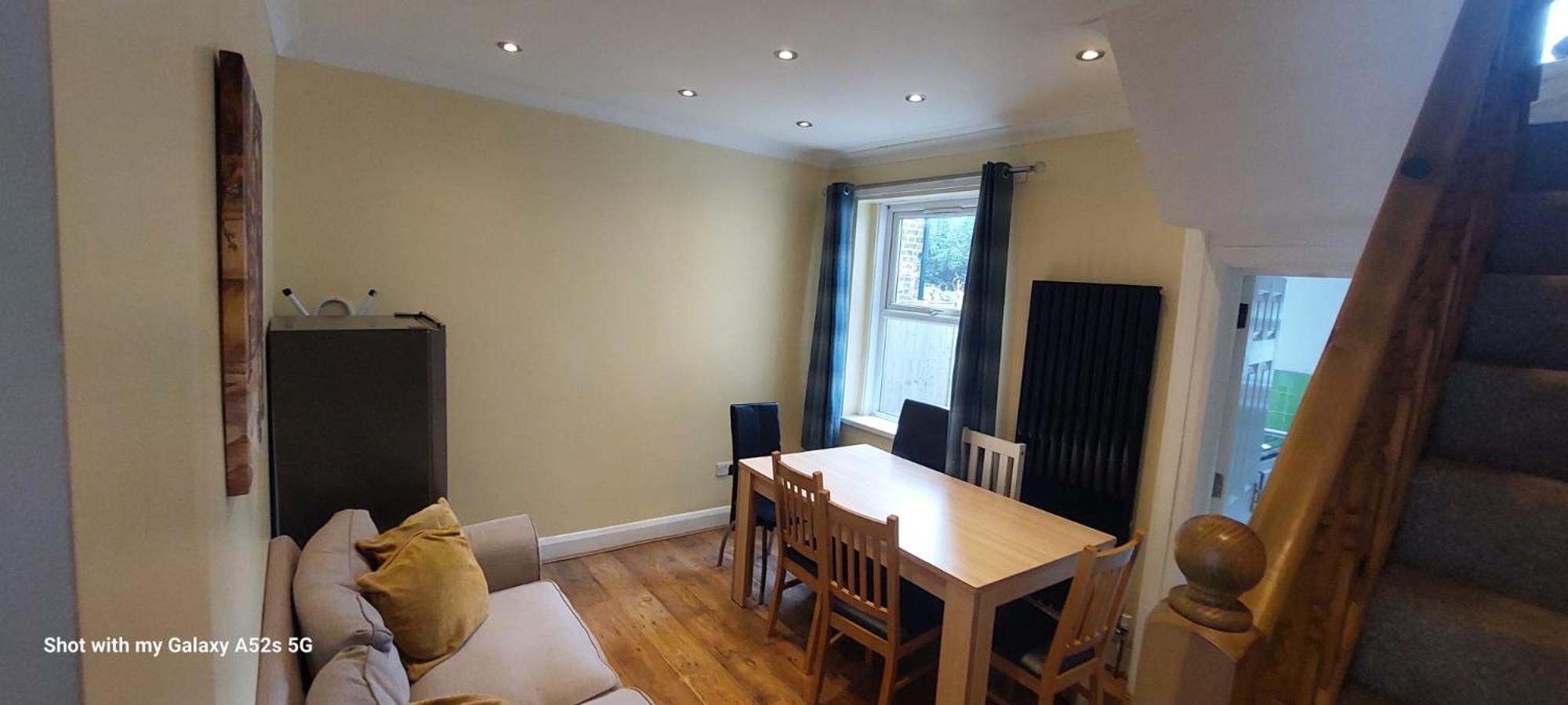 Three Bedroom House Lancaster Road ロンドン エクステリア 写真